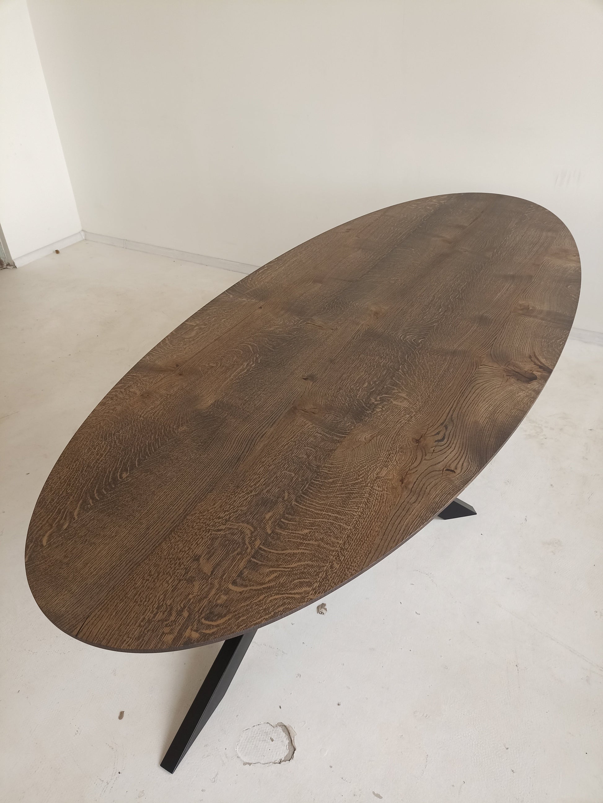 Table à manger ovale en chêne | Bois massif | S10Home