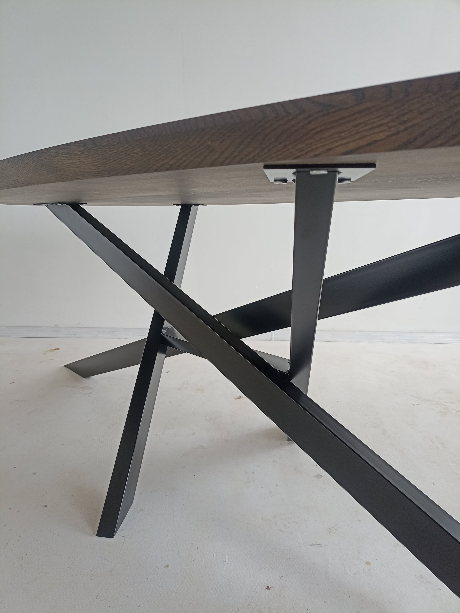 Table à manger ovale en chêne | Bois massif | S10Home