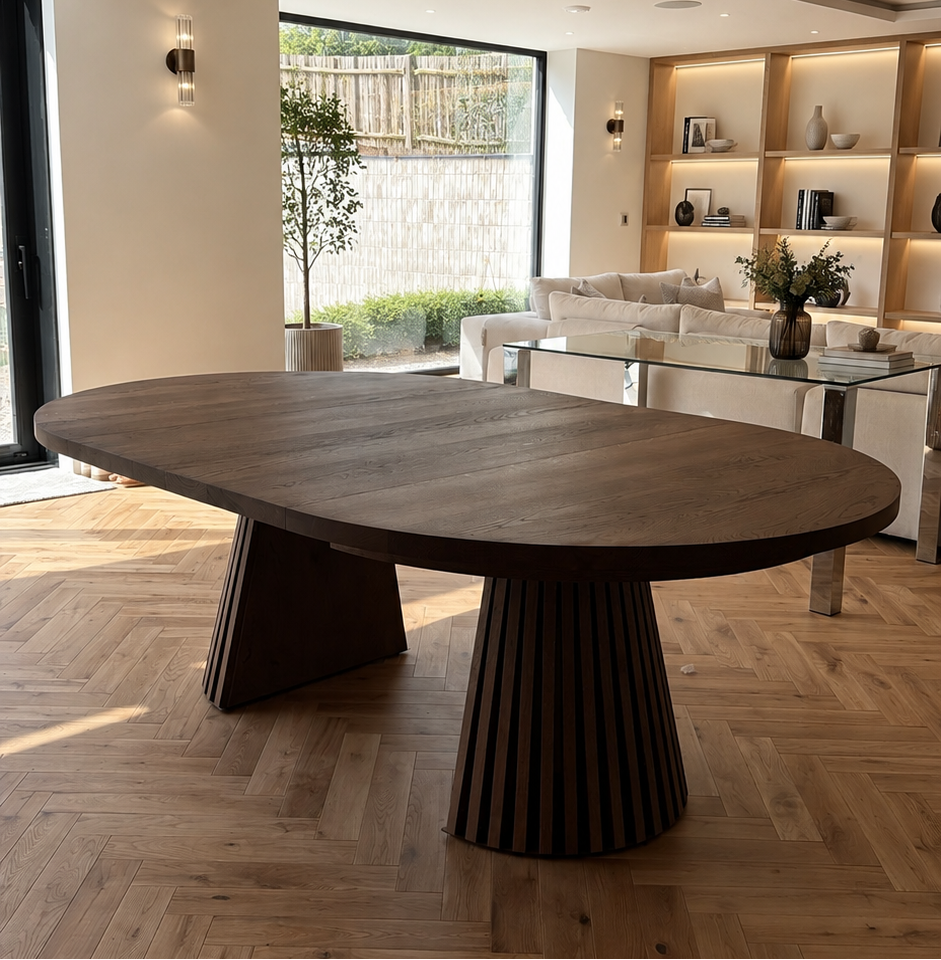 Vivien Extendable Round Dining Table in Chocolate Oak | S10Home