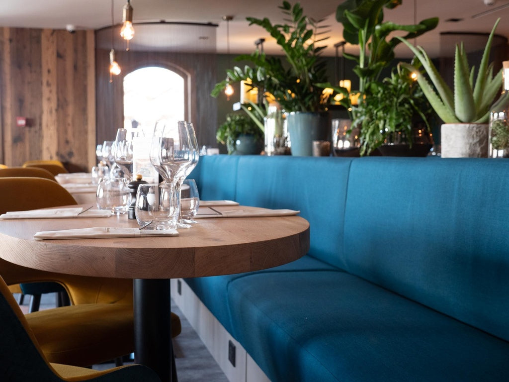Table de bistrot ronde sur piédestal en chêne massif 