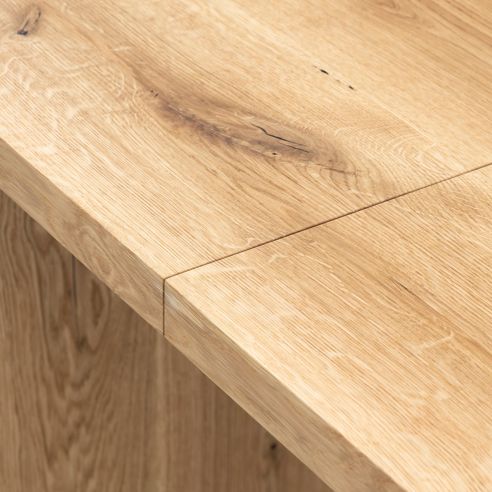 Windsor Extendable Oak Dining Table | Solid Wood | S10Home